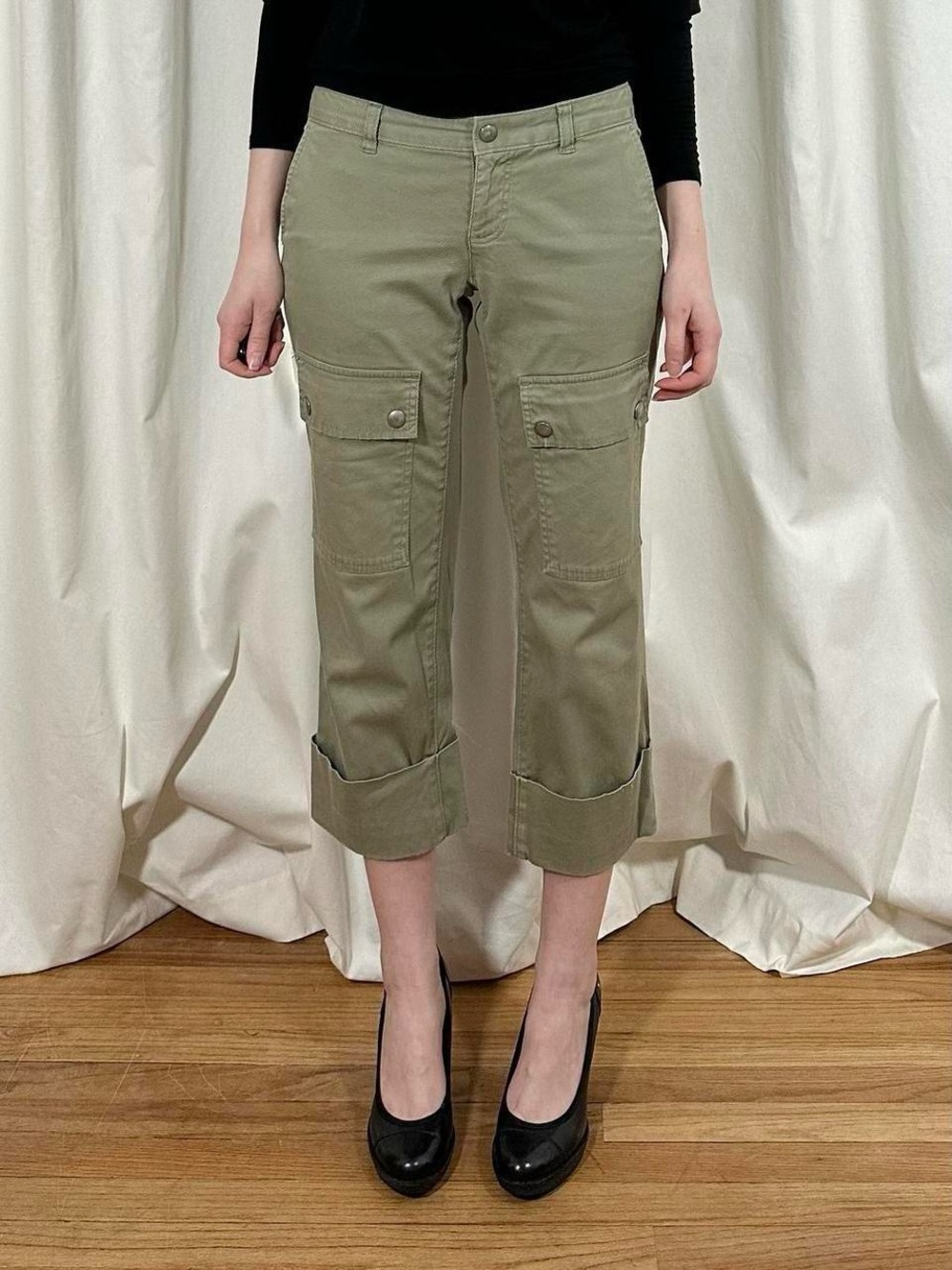 Low Rise Cargo Capris - Picture 2 of 8